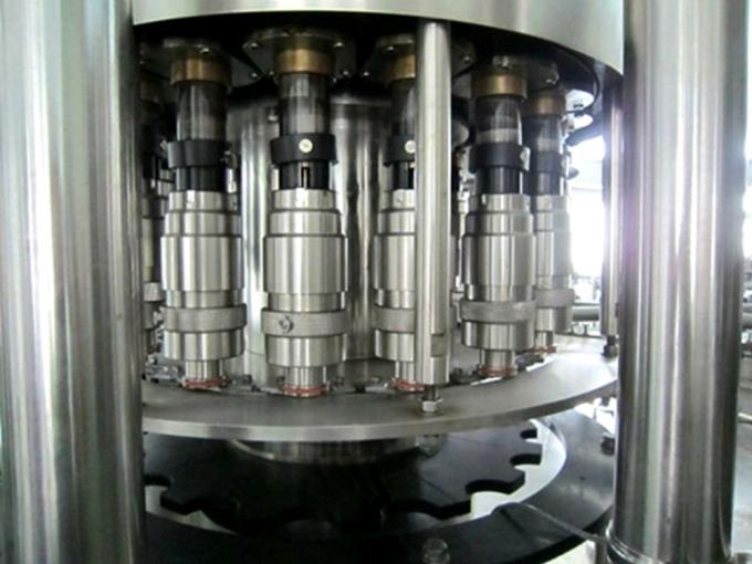 Lo SpA controlla la bevanda/ha carbonatato la macchina di rifornimento della bevanda 380V guidato elettrico 50HZ 2